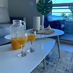 Blue Lagoon Sea View 公寓 Sarandë