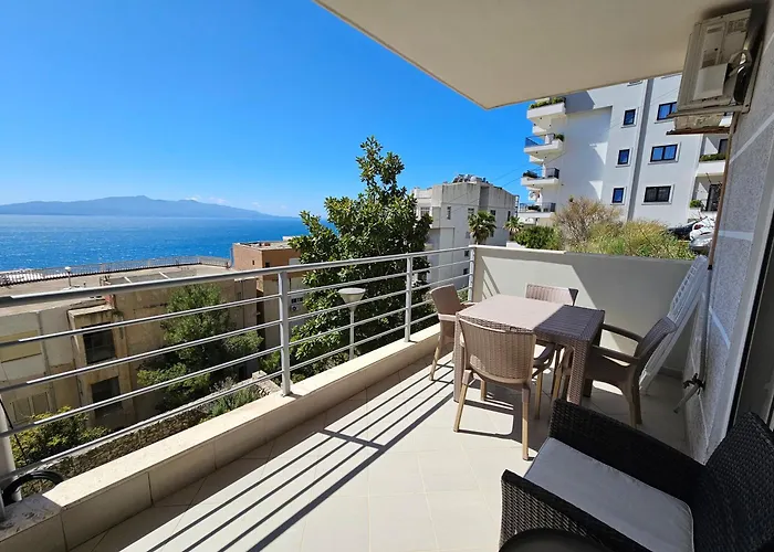 Blue Lagoon Sea View * Sarandë