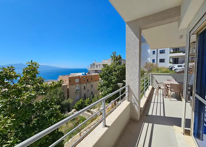 Blue Lagoon Sea View * Sarandë