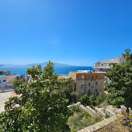 아파트 Blue Lagoon Sea View Sarandë